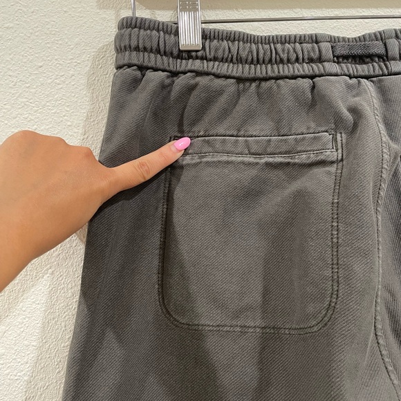Athleta Farallon Cargo Crop Pants in Cypress Green Size 4 - Picture 7 of 9